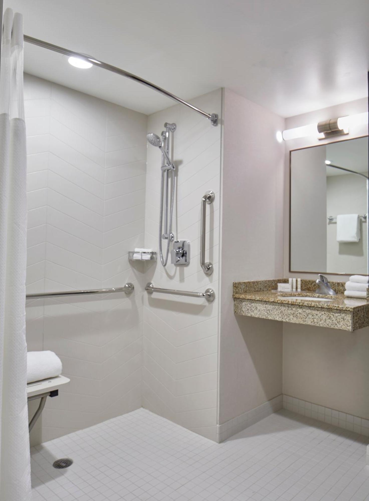 Fairfield Inn & Suites By Marriott Albany Airport Екстериор снимка