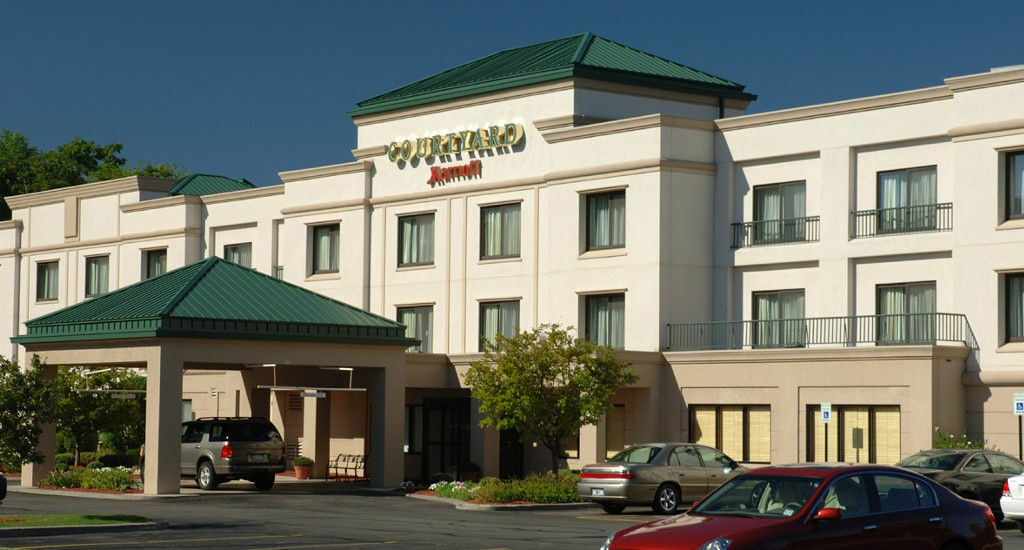 Fairfield Inn & Suites By Marriott Albany Airport Екстериор снимка