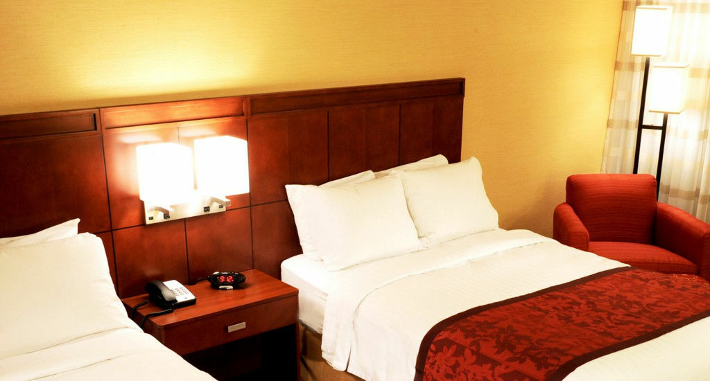 Fairfield Inn & Suites By Marriott Albany Airport Екстериор снимка